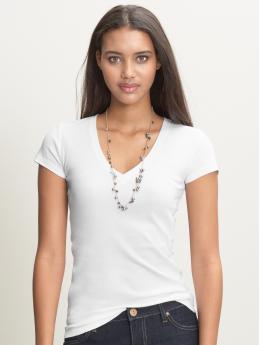 Petite short-sleeve timeless v-neck tee