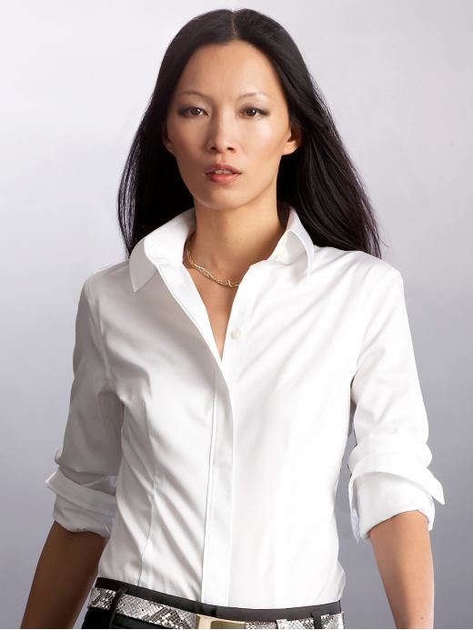 Women's Apparel: Fitted non-iron shirt: classic button down blouses & shirts | Banana Republic