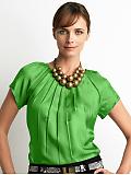 Women: Silk twill pleated blouse - Rich green