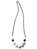 Women: Bead and chain necklace - Ivory