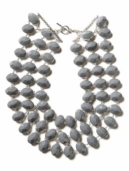 Women: Faceted collar necklace - Gray