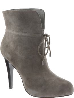 Drawstring cuff bootie