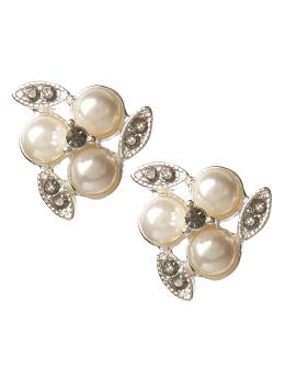 Women: Pearl cluster earring - Pearl