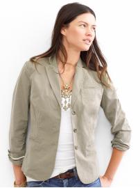 Three-button Saturday blazer