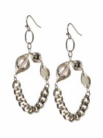 Angel chain earring