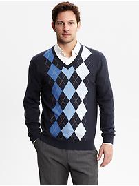 Classic argyle v-neck sweater