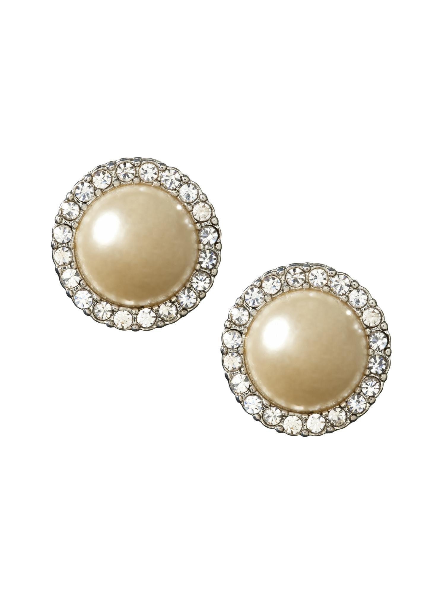 Pearl button earring