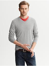 Lightweight V-Neck