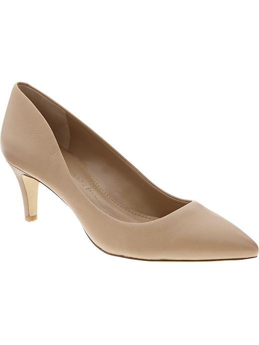 Banana Republic Gia Pump