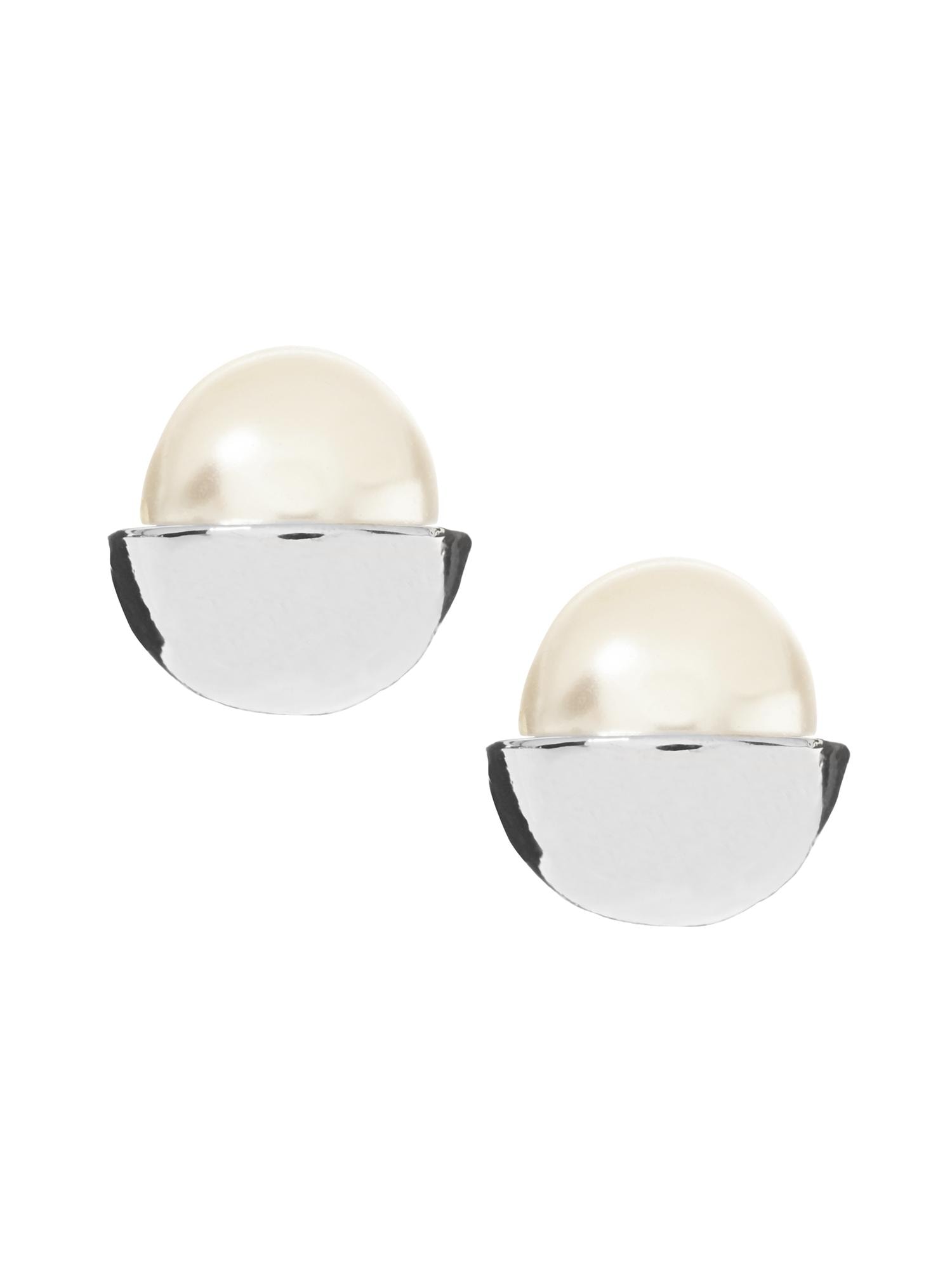 Pearl Caps Stud Earring