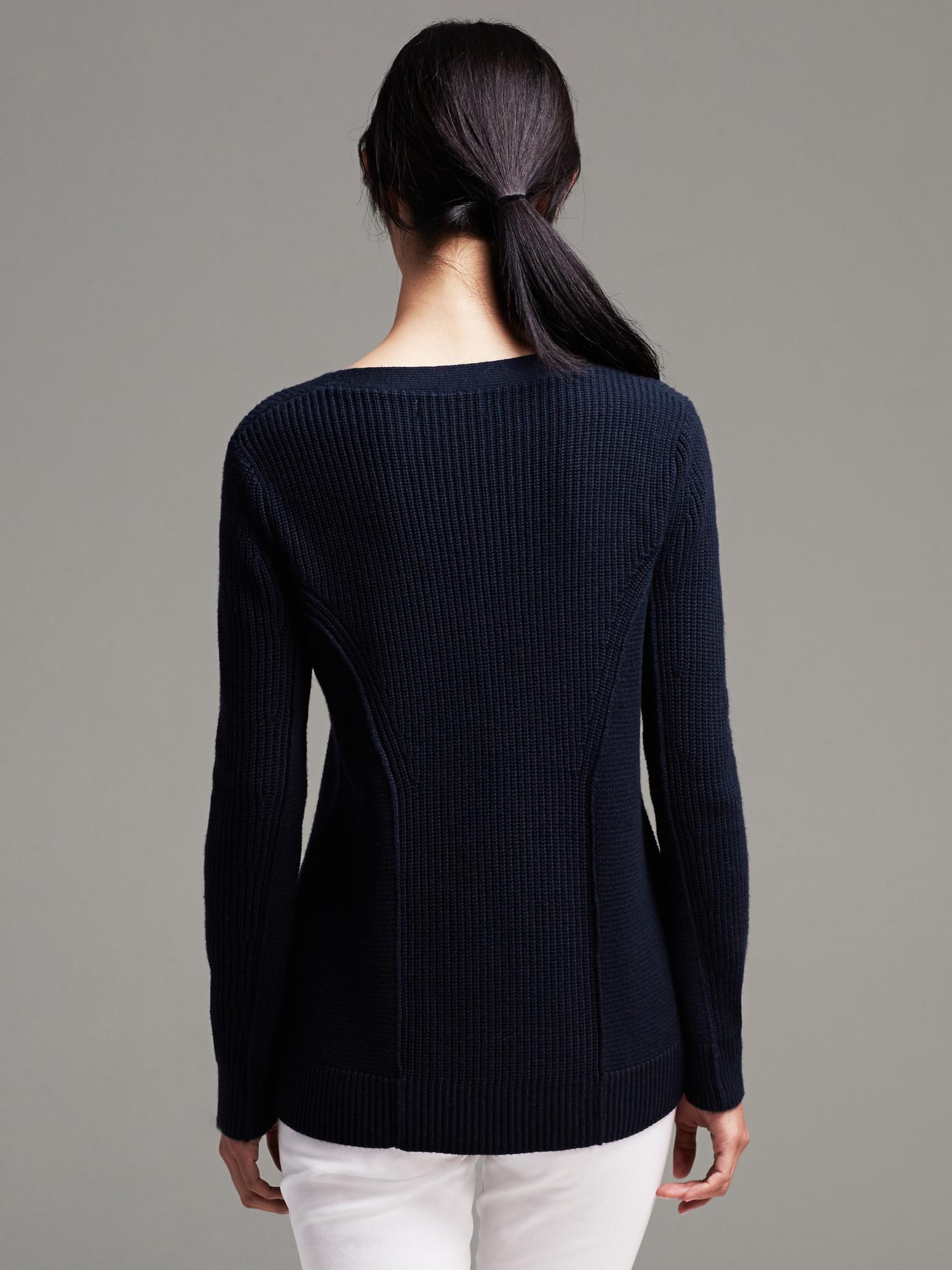 Ribbed Vee Pullover