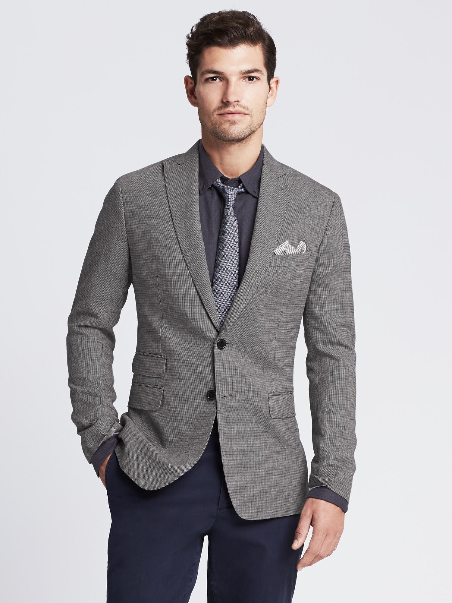Tailored-Fit Cotton/Linen Blazer