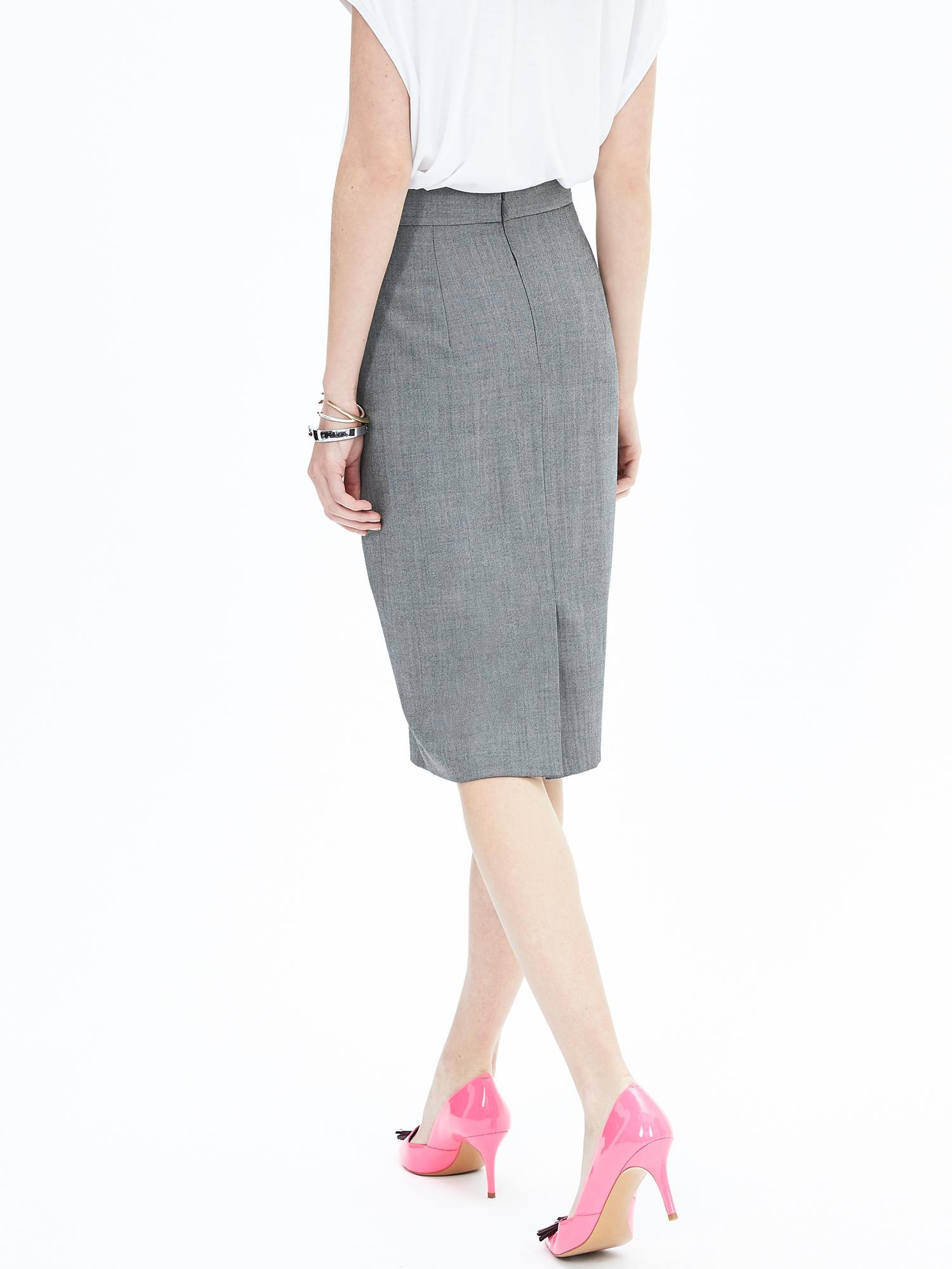 Gray Lightweight Wool Pencil Skirt
