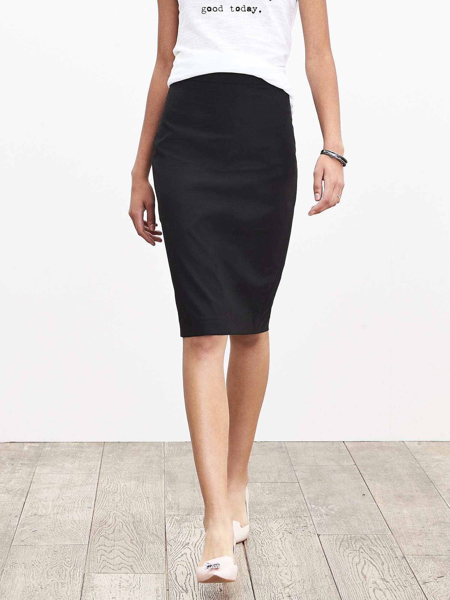 Black Lightweight Wool Pencil Skirt
