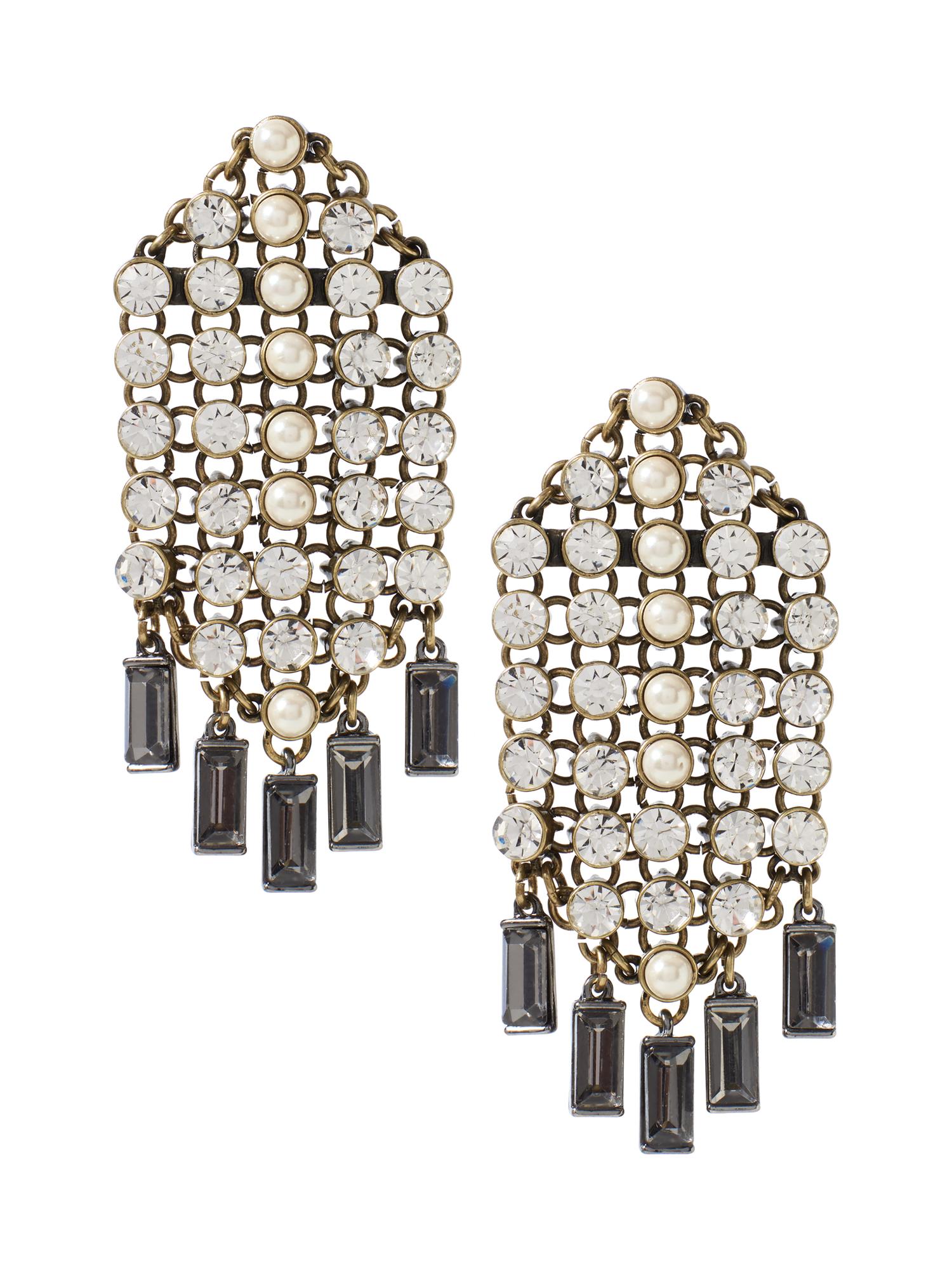 Mixed-Up Pearl Chandelier Earring