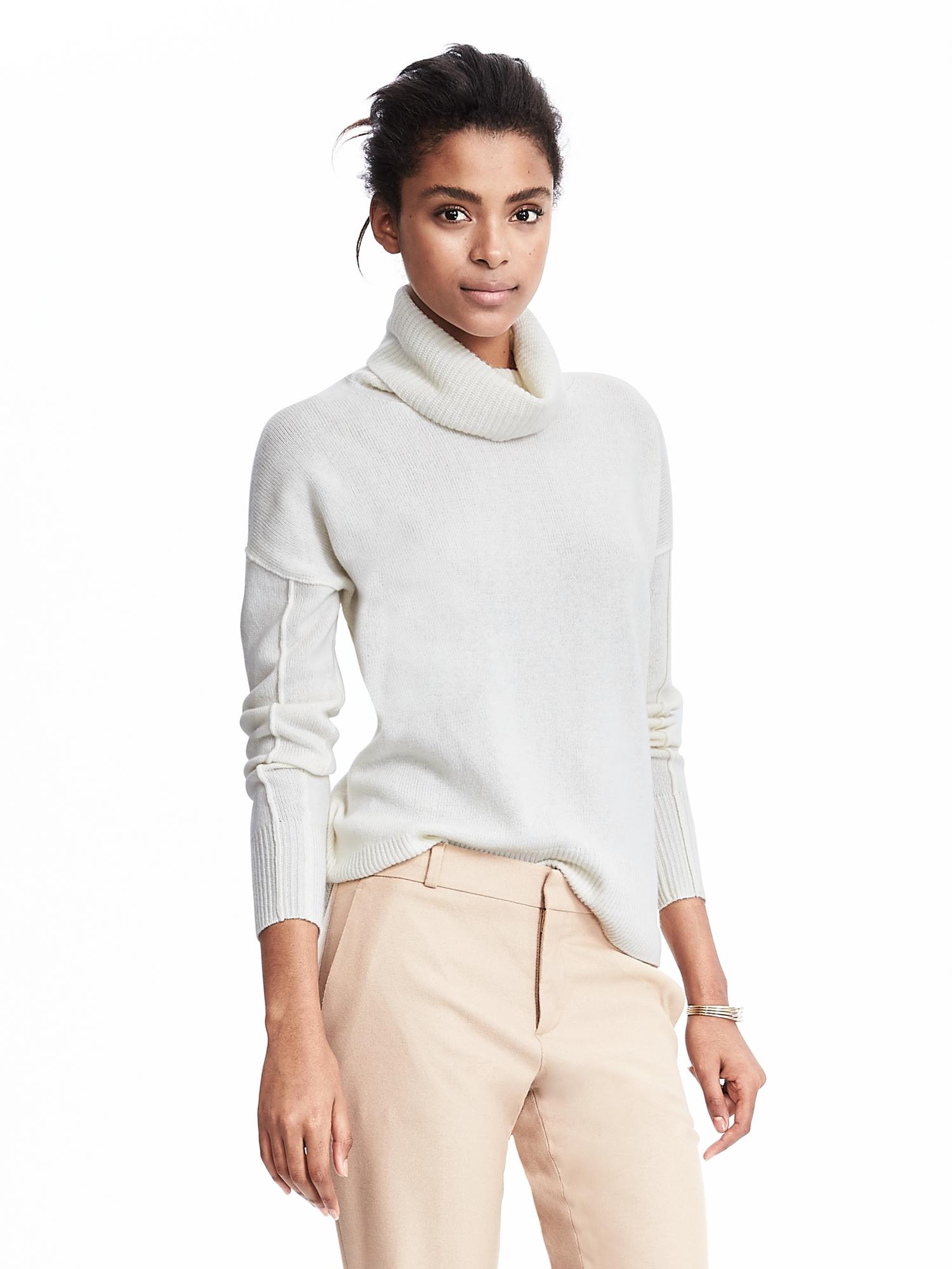 Italian Wool Cashmere Seamed Turtleneck Pullover