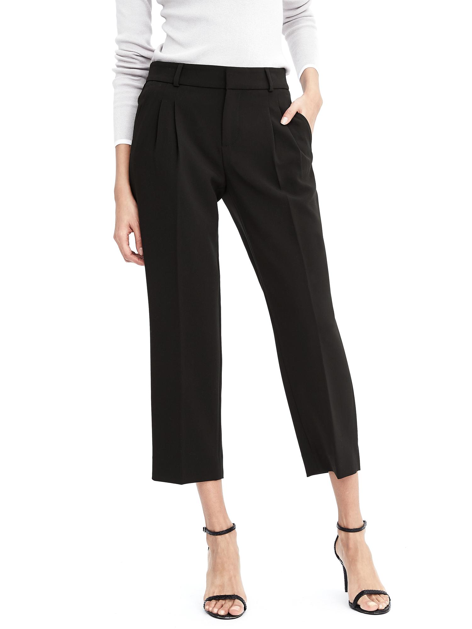 Pleated Crop Pant