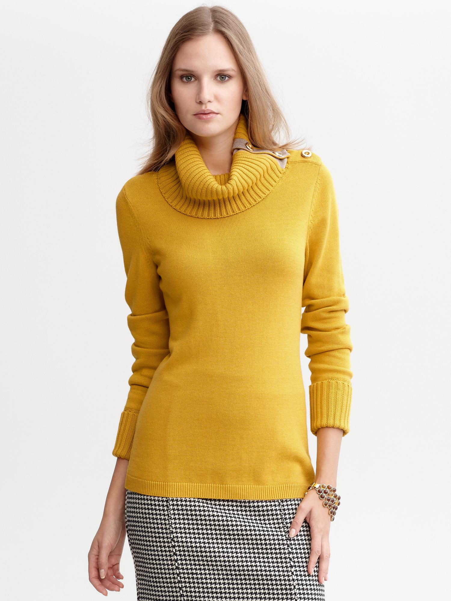Button-neck sweater