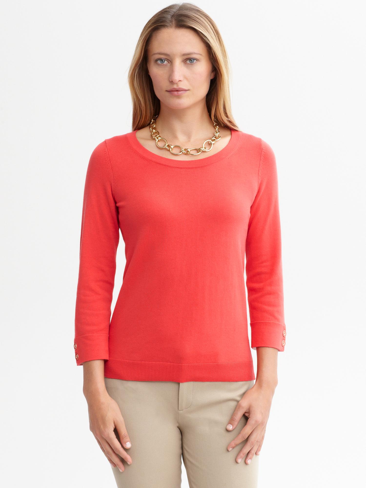 Button-sleeve pullover