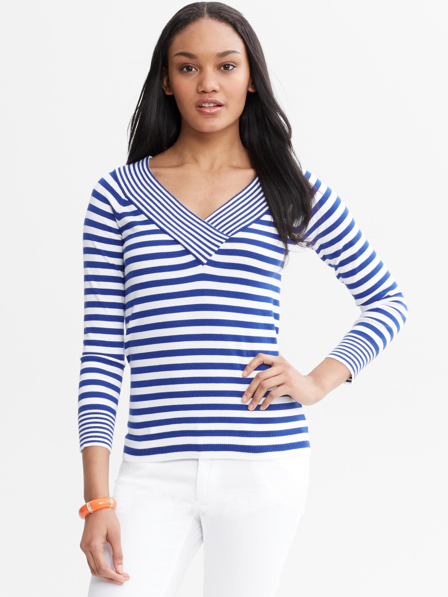 Multi-Stripe V-Neck Sweater | Banana Republic