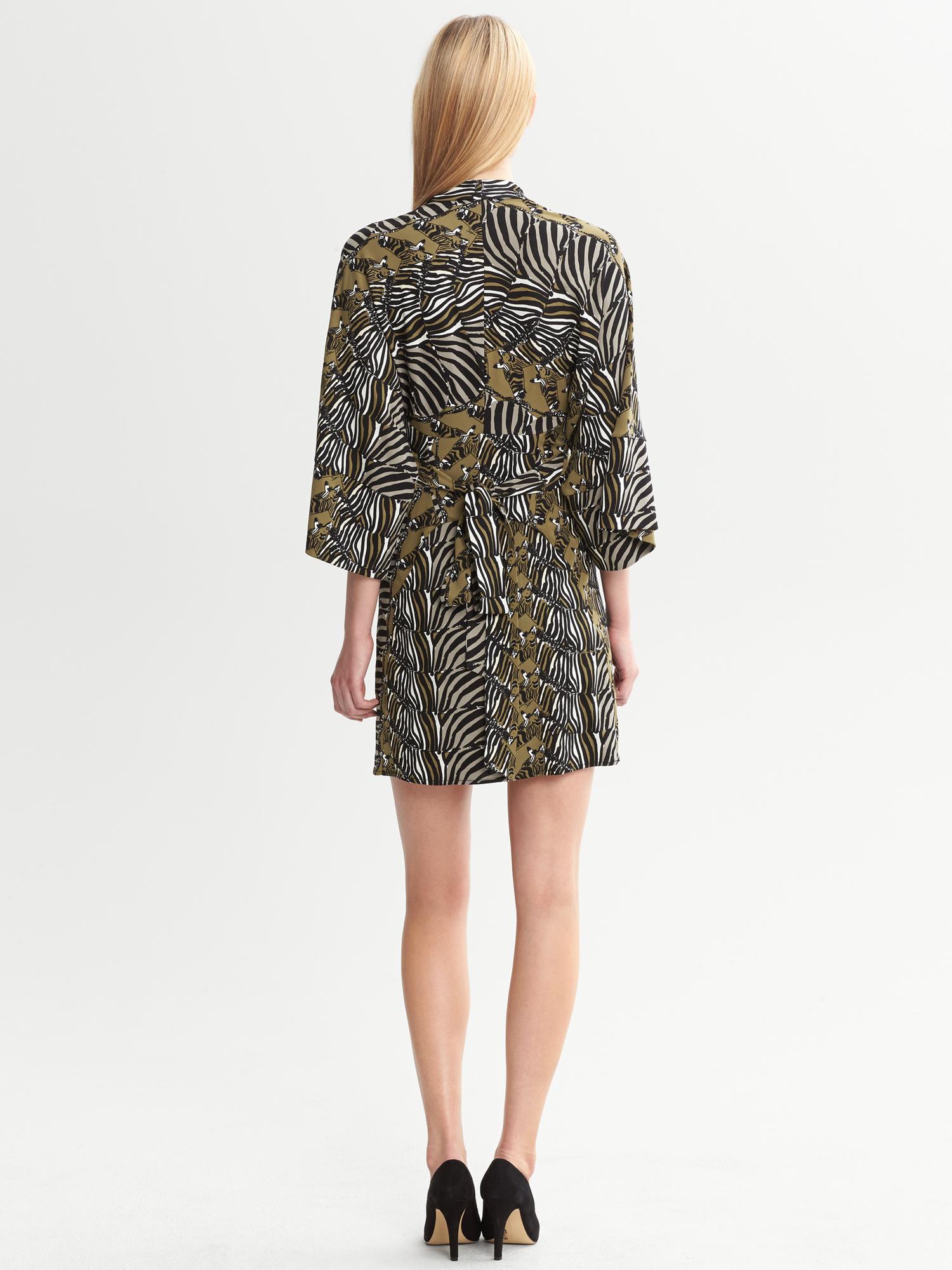 Issa Collection Olive Zebra-Printed Kimono Dress | Banana