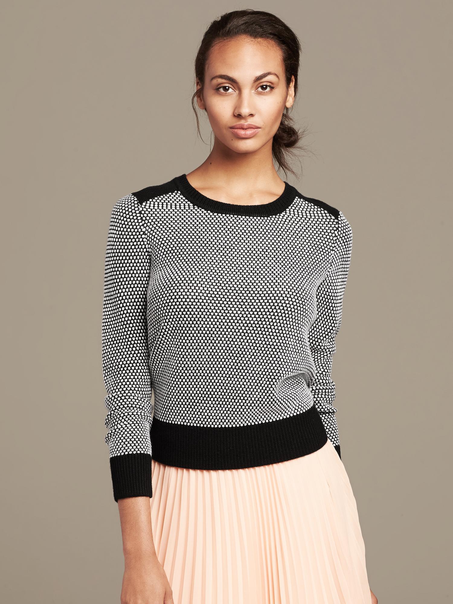 Textured Colorblock Crew Pullover