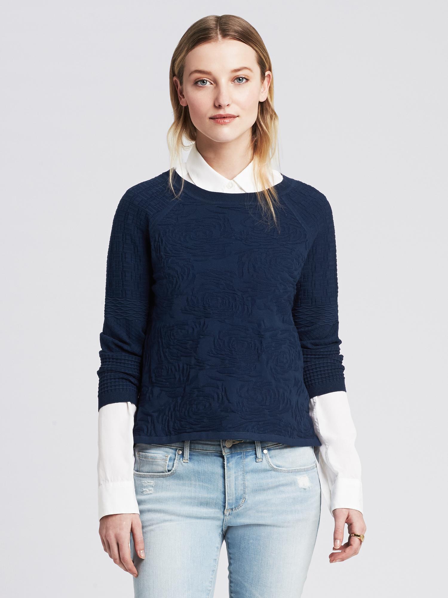 Embossed Cropped Pullover