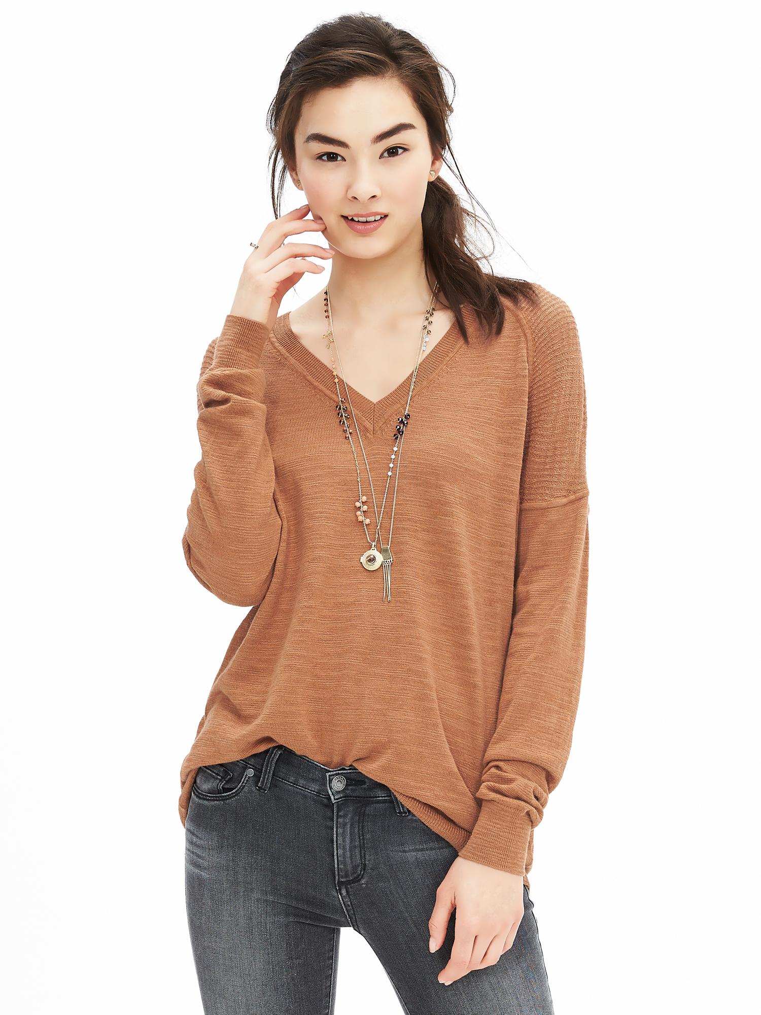 Relaxed Vee Pullover