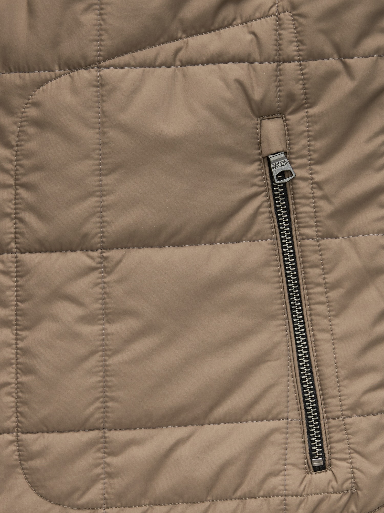 Banana republic water on sale resistant quilted vest