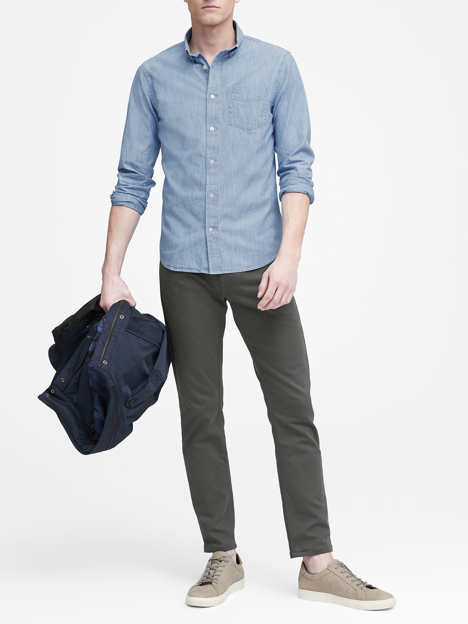 Untucked Slim-Fit Chambray Shirt