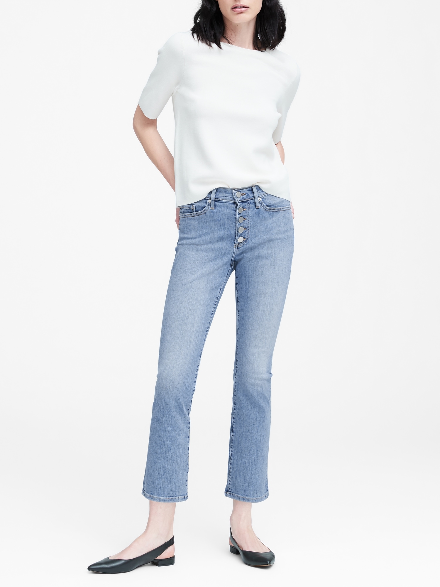 Petite Mid-Rise Crop Flare Button-Fly Jean | Banana Republic