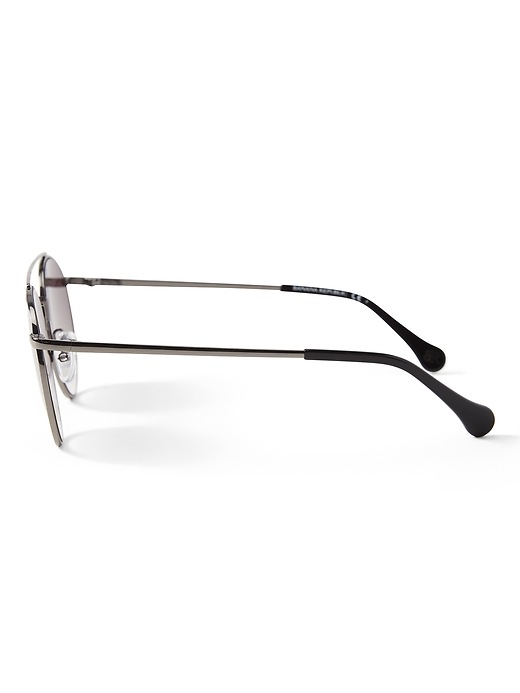 Lyon Sunglasses | Banana Republic display picture 1
