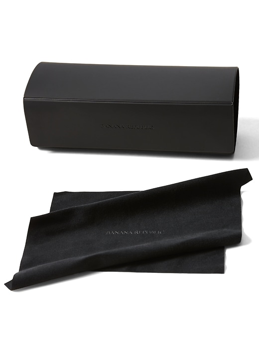 Lyon Sunglasses | Banana Republic display picture 2