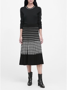 Houndstooth Pleated Knit Midi Skirt | Banana Republic