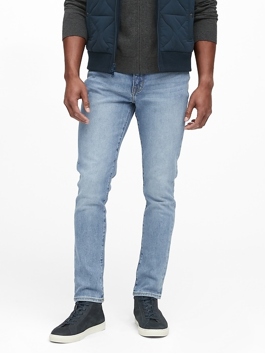 Banana Republic Skinny Legacy Jean. 1