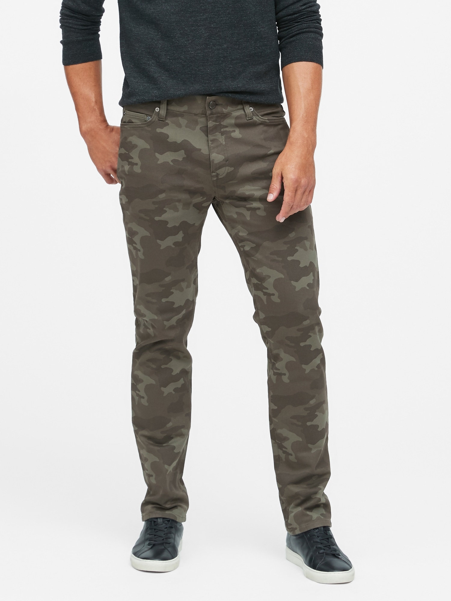 mens cargo trousers cuffed