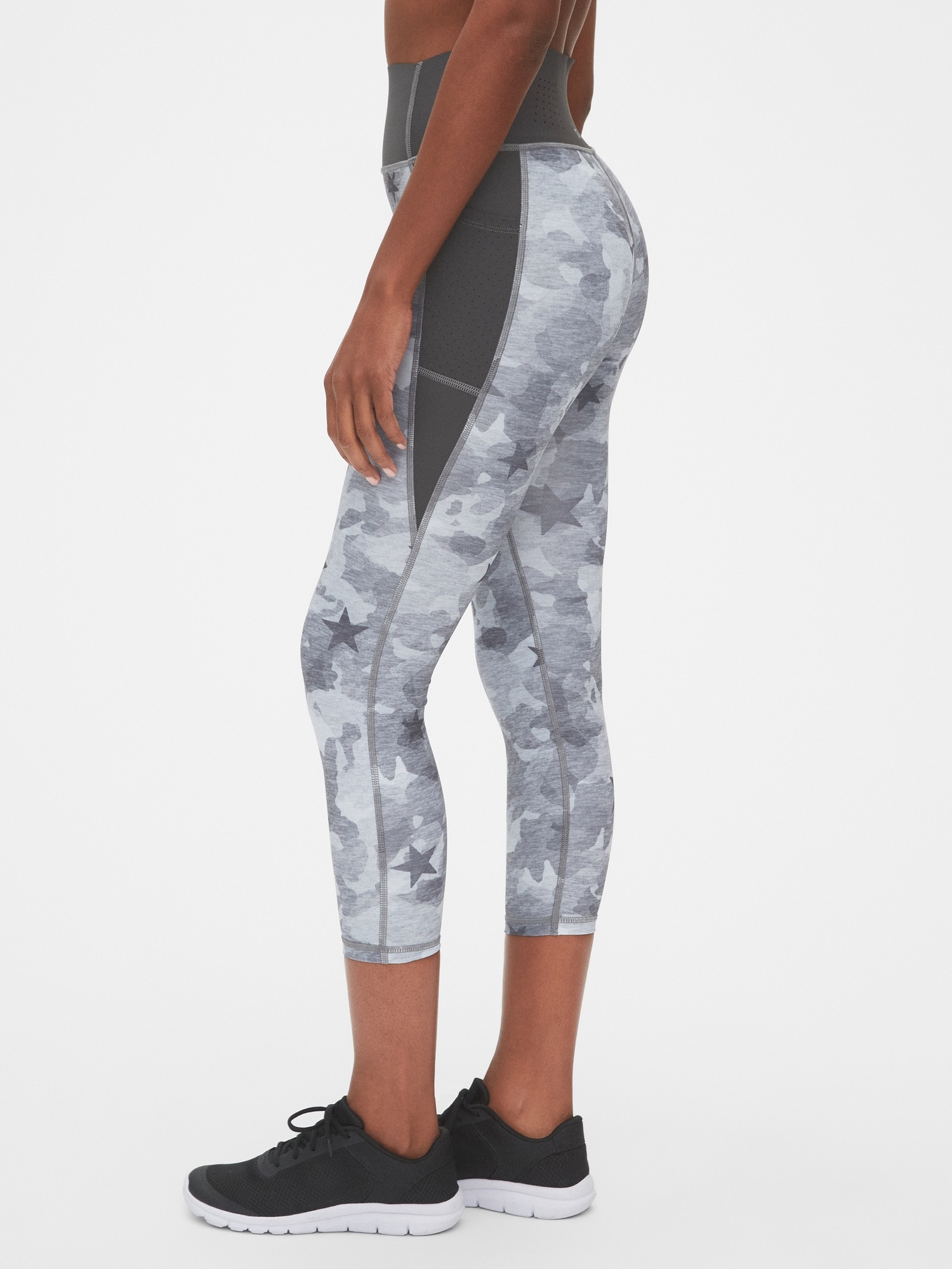 Gap Yoga Capris