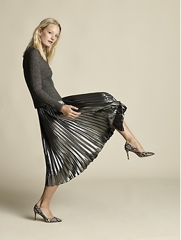 Silver pleated shop skirt banana republic