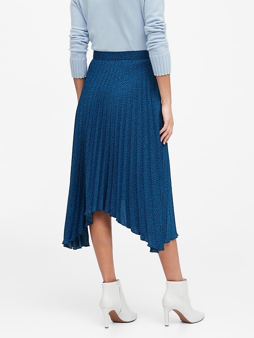 Pleated High-Low Skirt Banana Republic