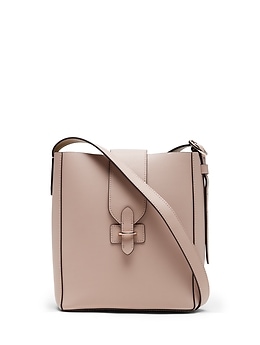 BANANA REPUBLIC FACTORY STORE｜BANANA REPUBLIC FACTORY STORE