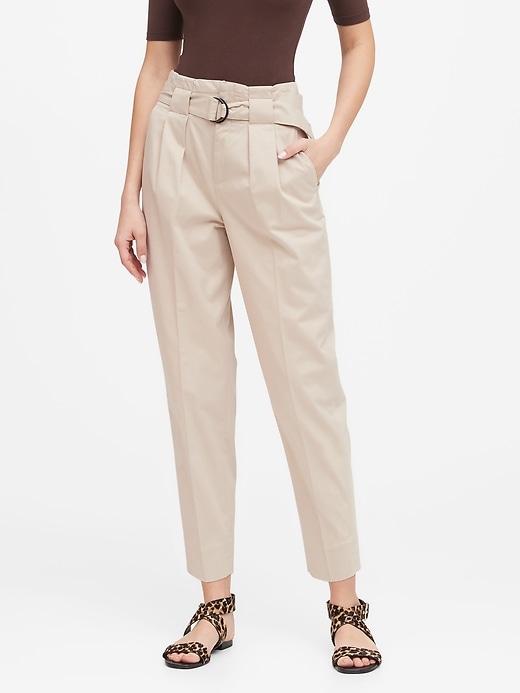 tapered capri pants