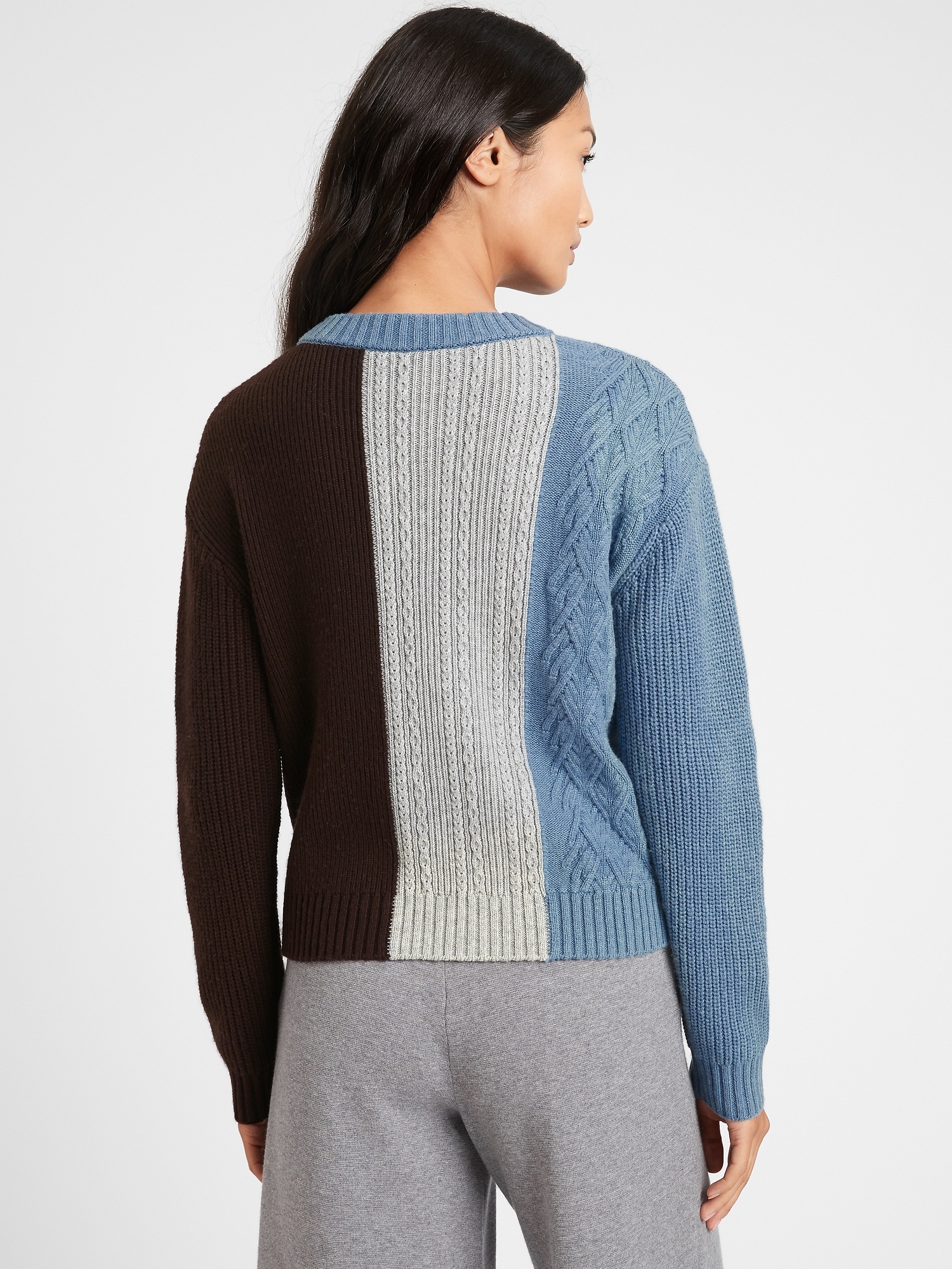 Cable-Knit Cropped Sweater