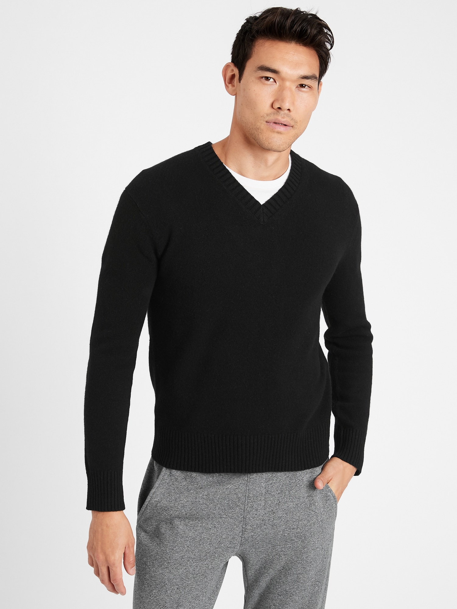 Heritage Recycled Cashmere V-Neck Sweater