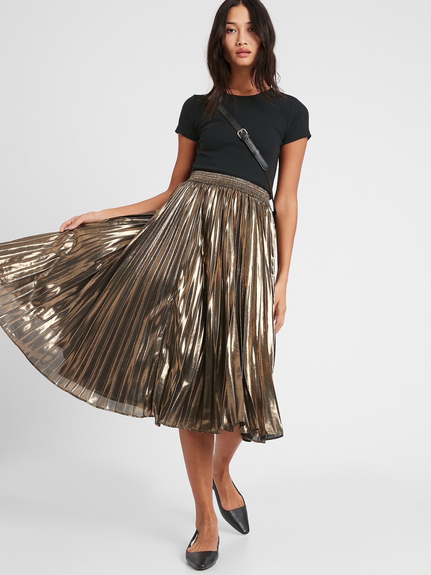 Pleated midi 2024 skirt banana republic