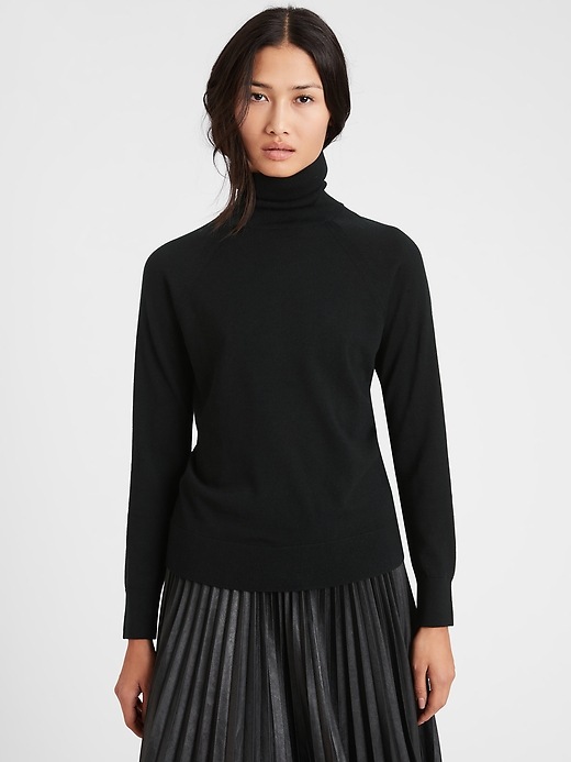 Petite Merino Turtleneck Sweater in Responsible Wool | Banana Republic