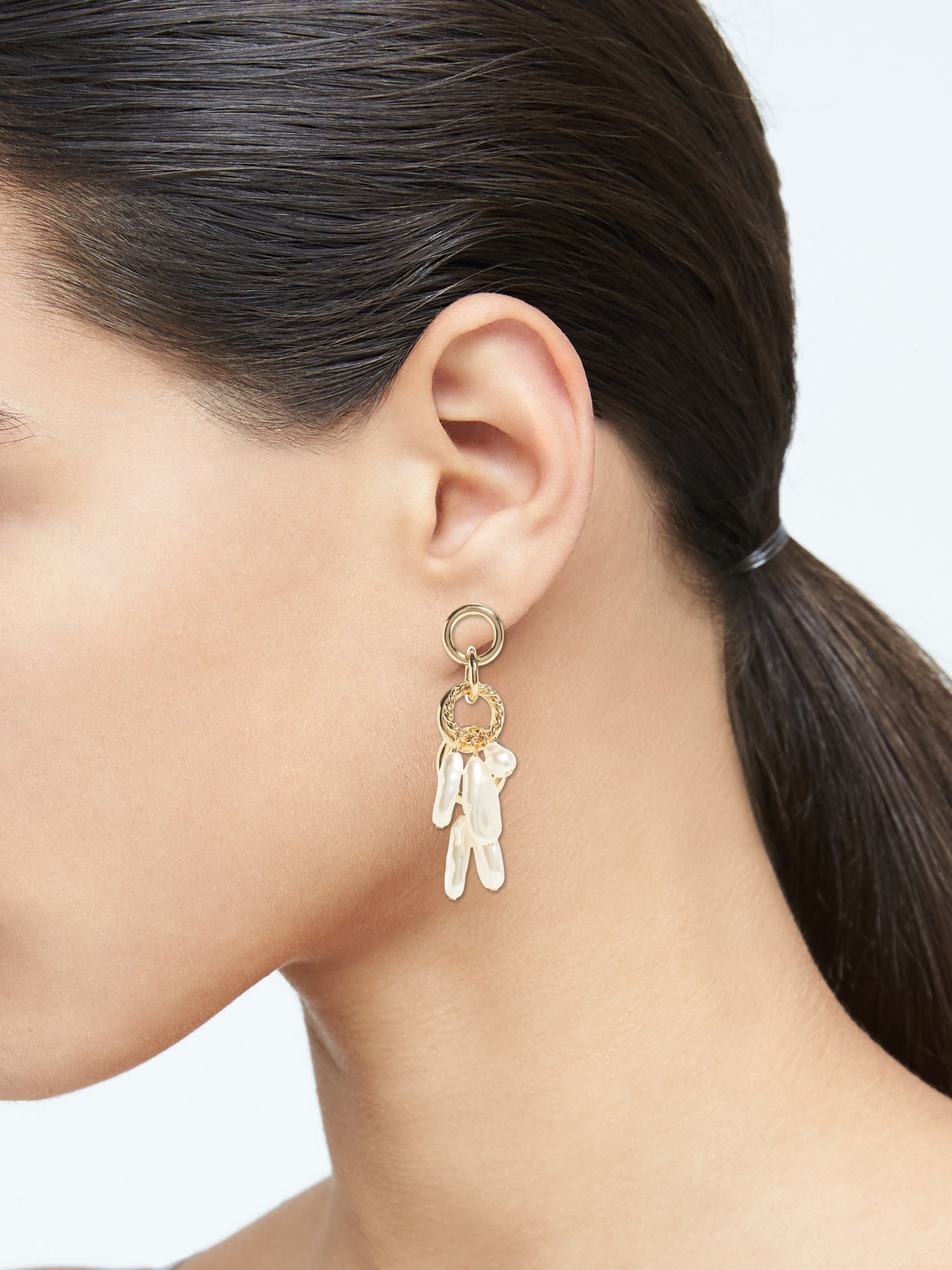 Interlocking Pearl Earrings