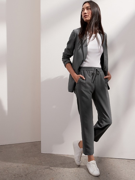 Banana Republic - Slim Seersucker Pant
