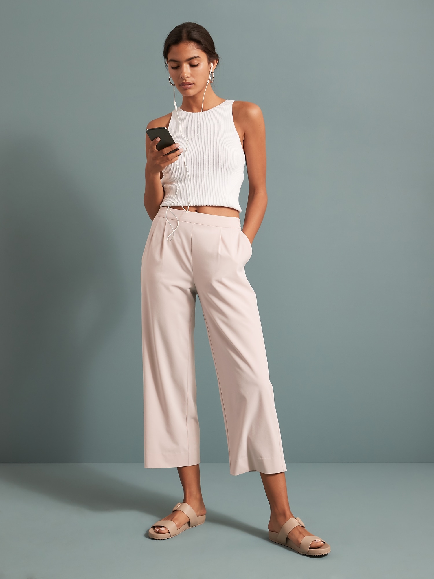 Petite Flyweight Wide Leg Cropped Pant With Core Temp Banana Republic