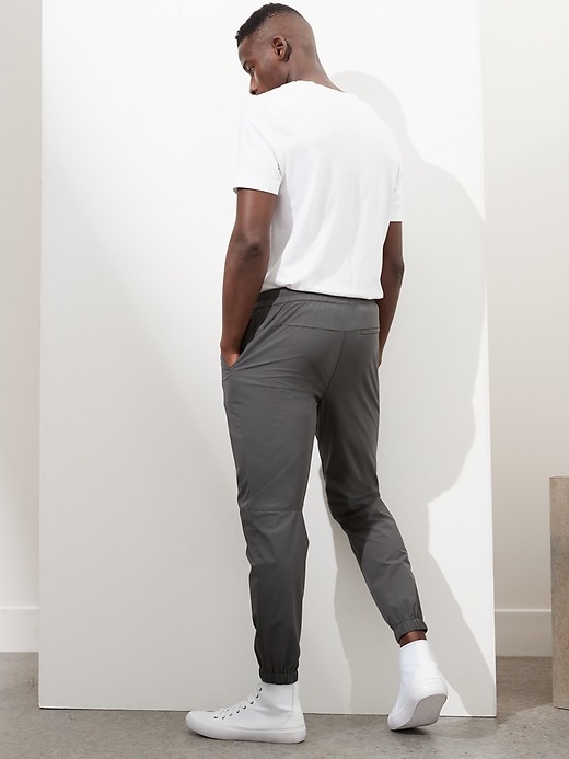 banana republic joggers mens