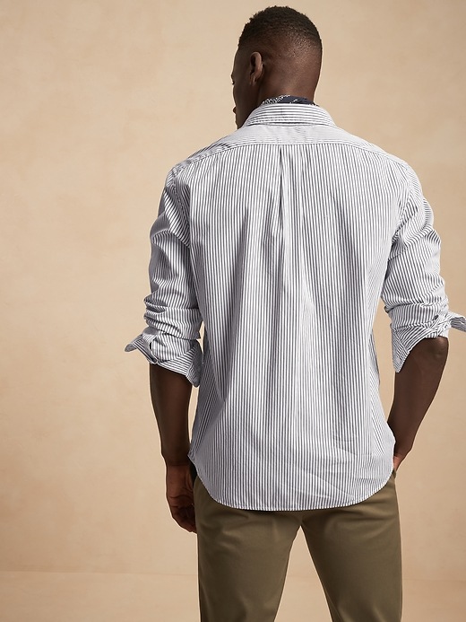 Image number 2 showing, Untucked Luxe Poplin Shirt